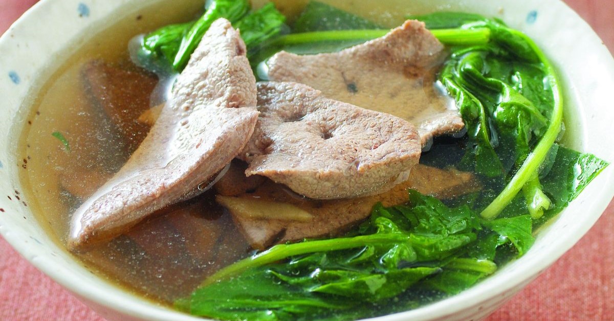 菠菜豬膶湯食譜｜好食又簡單！菠菜豬膶湯做法、材料、步驟